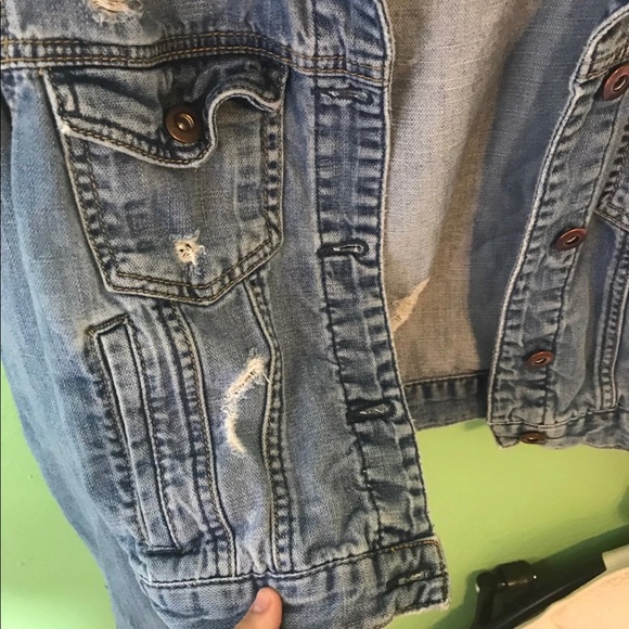SOLD Jean jacket - Picture 6 of 7